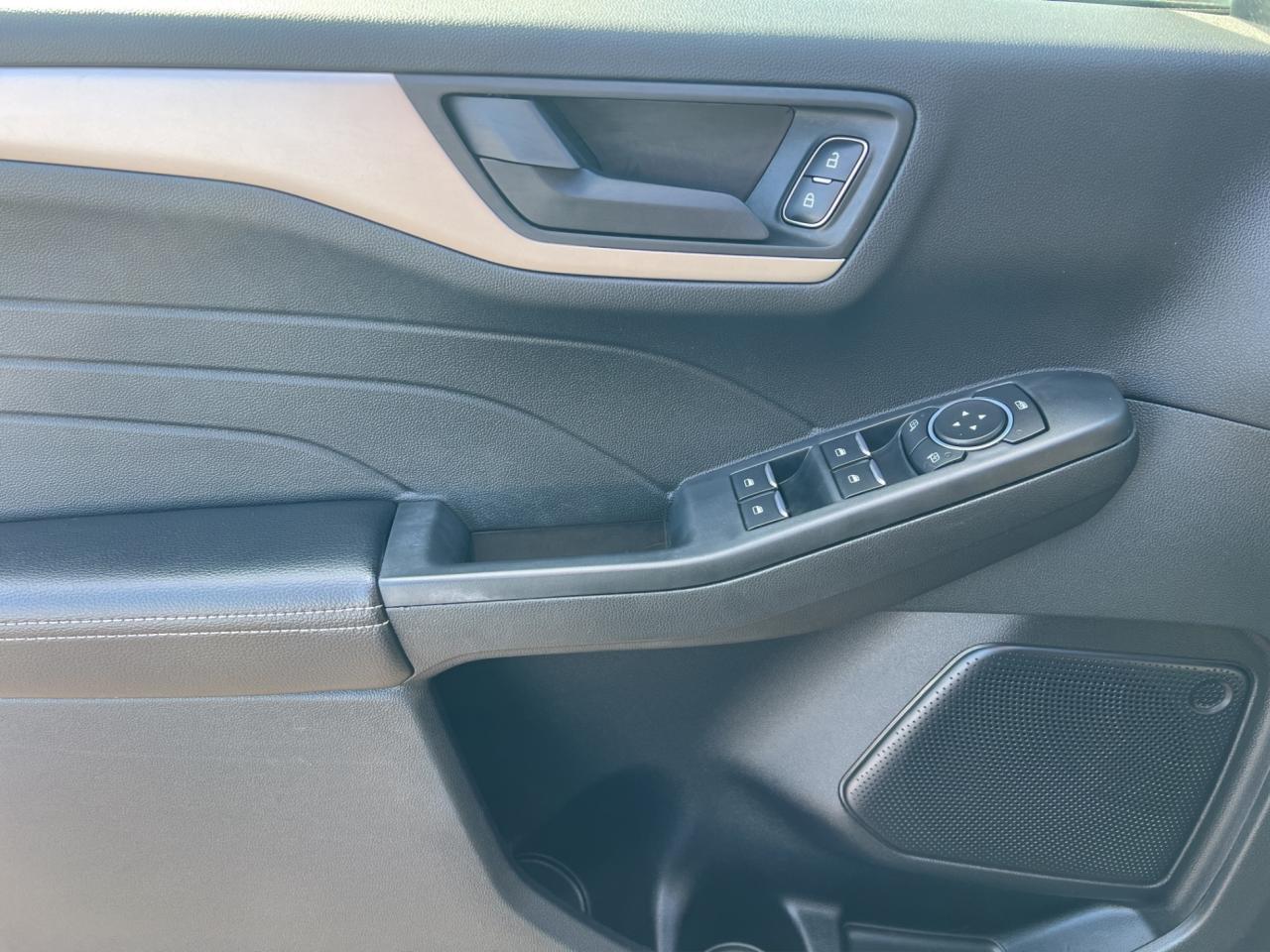 2022 Ford Escape SE HYBRID - GAS / ELECTRIC HYBRID  !!! Photo