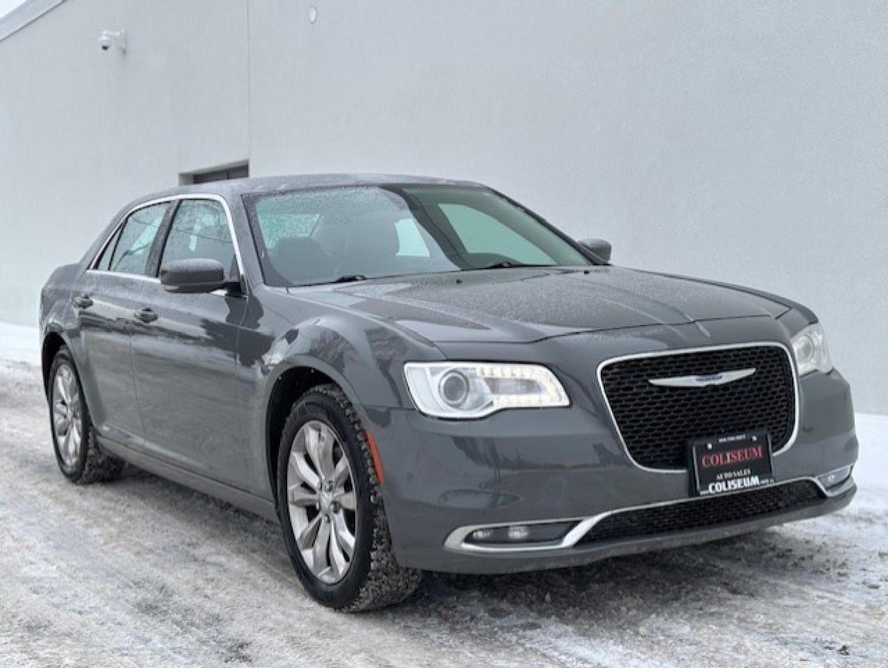 2018 Chrysler 300 TOURING AWD **LEATHER-CAMERA-HEATED SEATS-1 OWNER** Photo