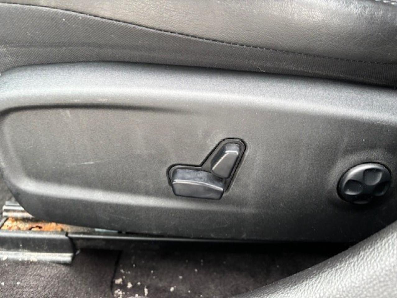 2018 Chrysler 300 TOURING AWD **LEATHER-CAMERA-HEATED SEATS-1 OWNER** Photo