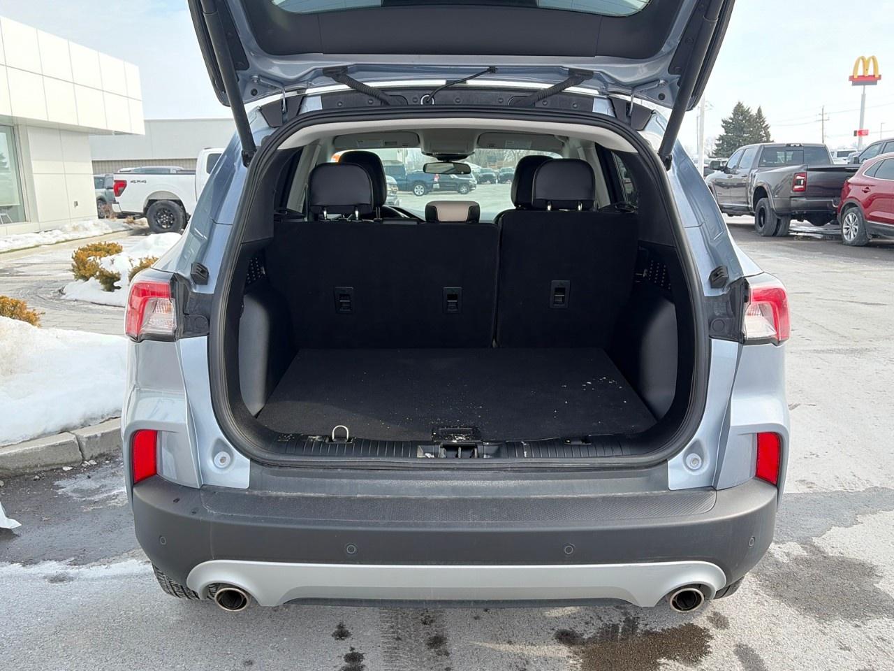 2022 Ford Escape SEL Hybrid AWD Photo4