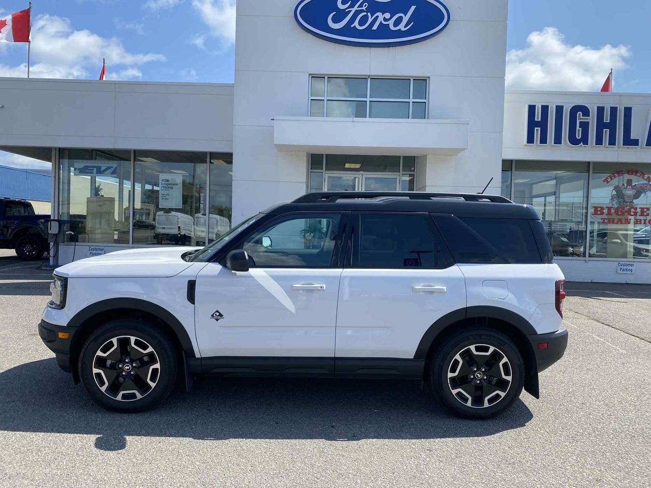 2023 Ford Bronco Sport Outer Banks 1.5L ECOBOOST | TECH PKG Photo