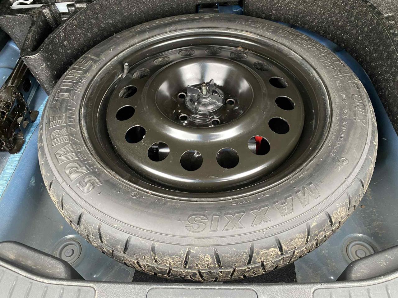 2022 Ford Escape SE Hybrid 2.5L HYBRID | COLD WEATHER PKG Photo