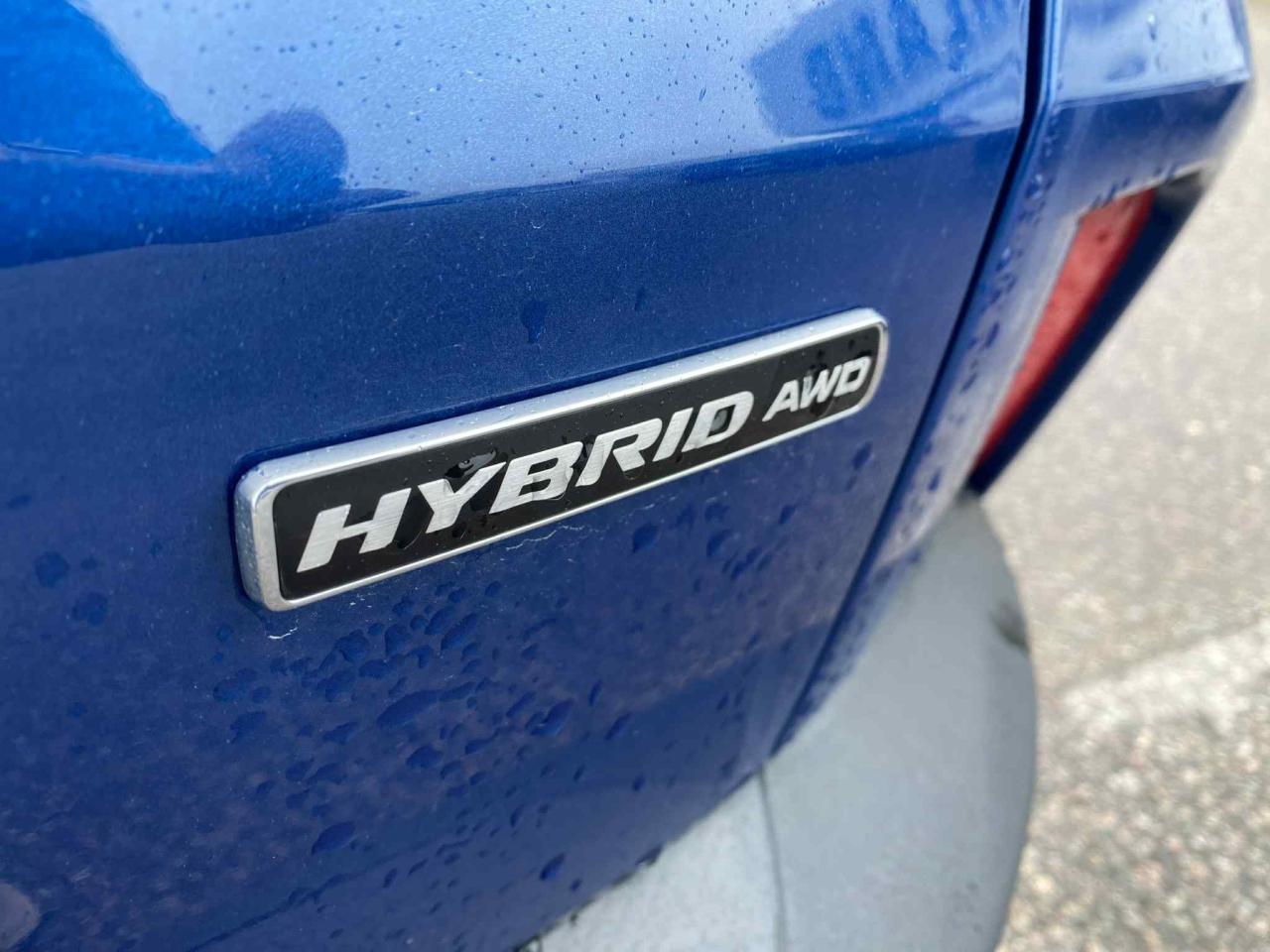 2022 Ford Escape SE Hybrid 2.5L HYBRID | COLD WEATHER PKG Photo