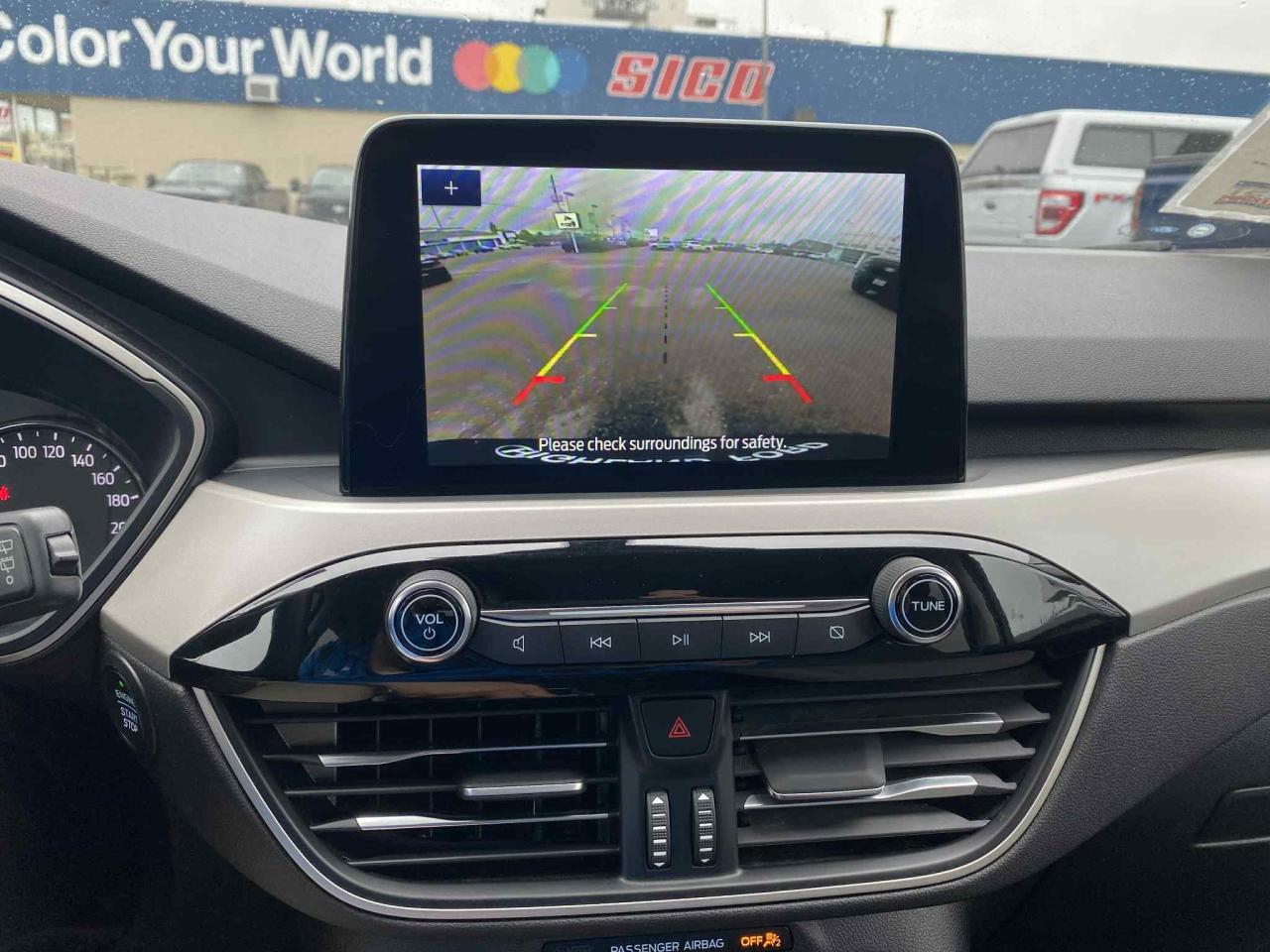 2022 Ford Escape SE Hybrid 2.5L HYBRID | COLD WEATHER PKG Photo