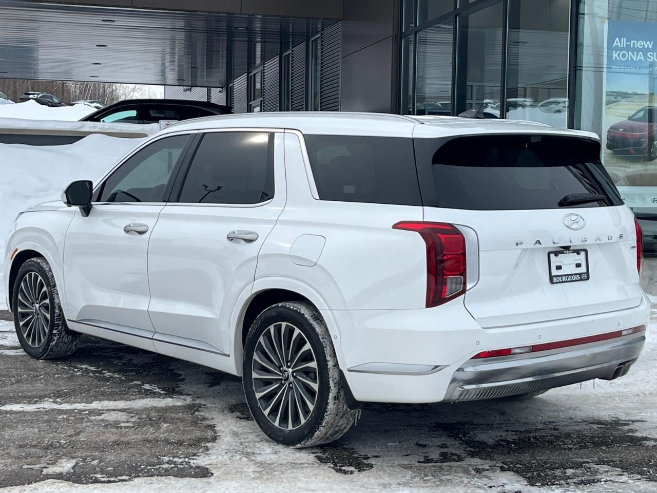 2024 Hyundai PALISADE Ultimate Calligraphy 7-Passenger AWD Photo4