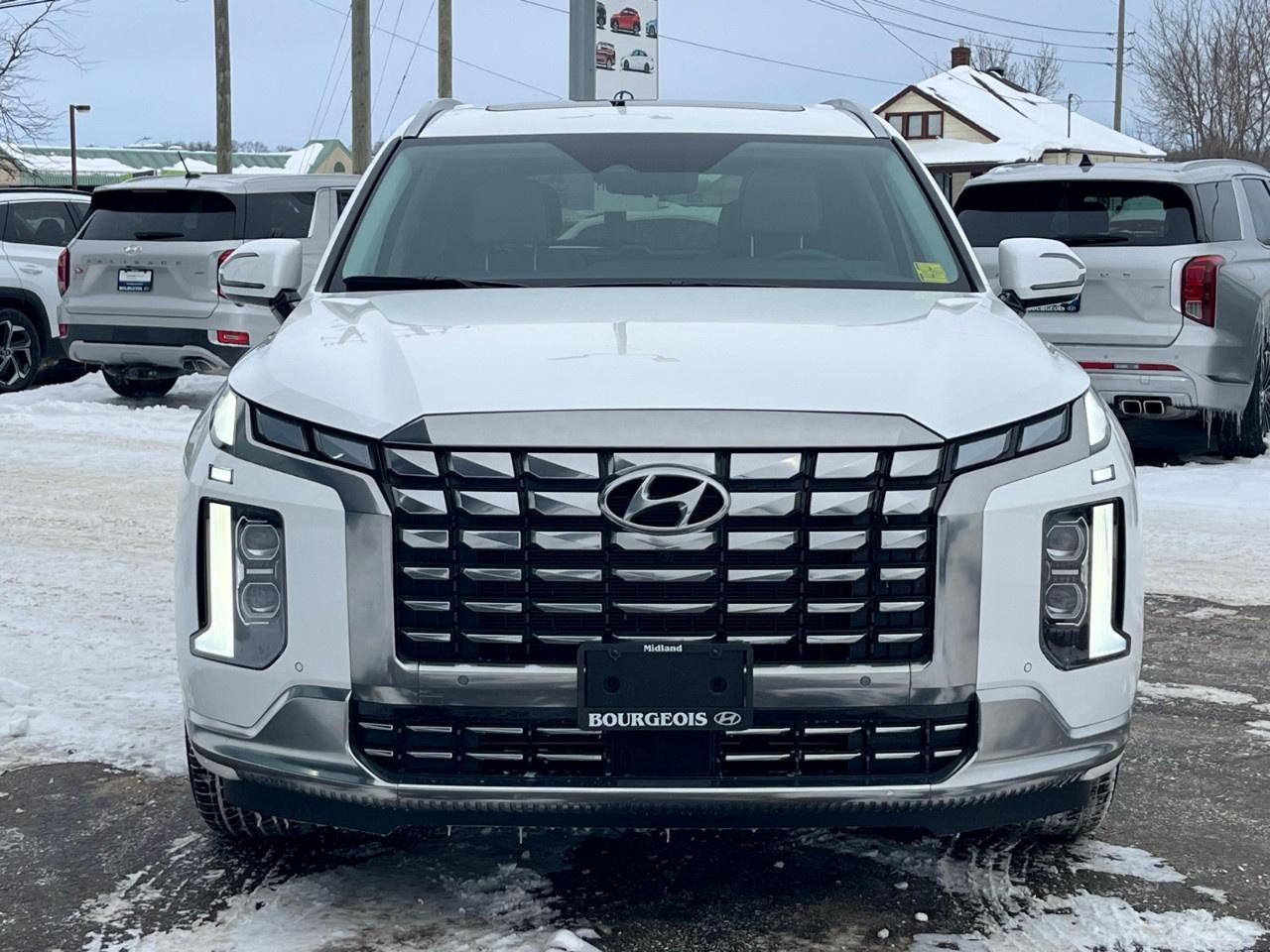 2024 Hyundai PALISADE Ultimate Calligraphy 7-Passenger AWD Photo