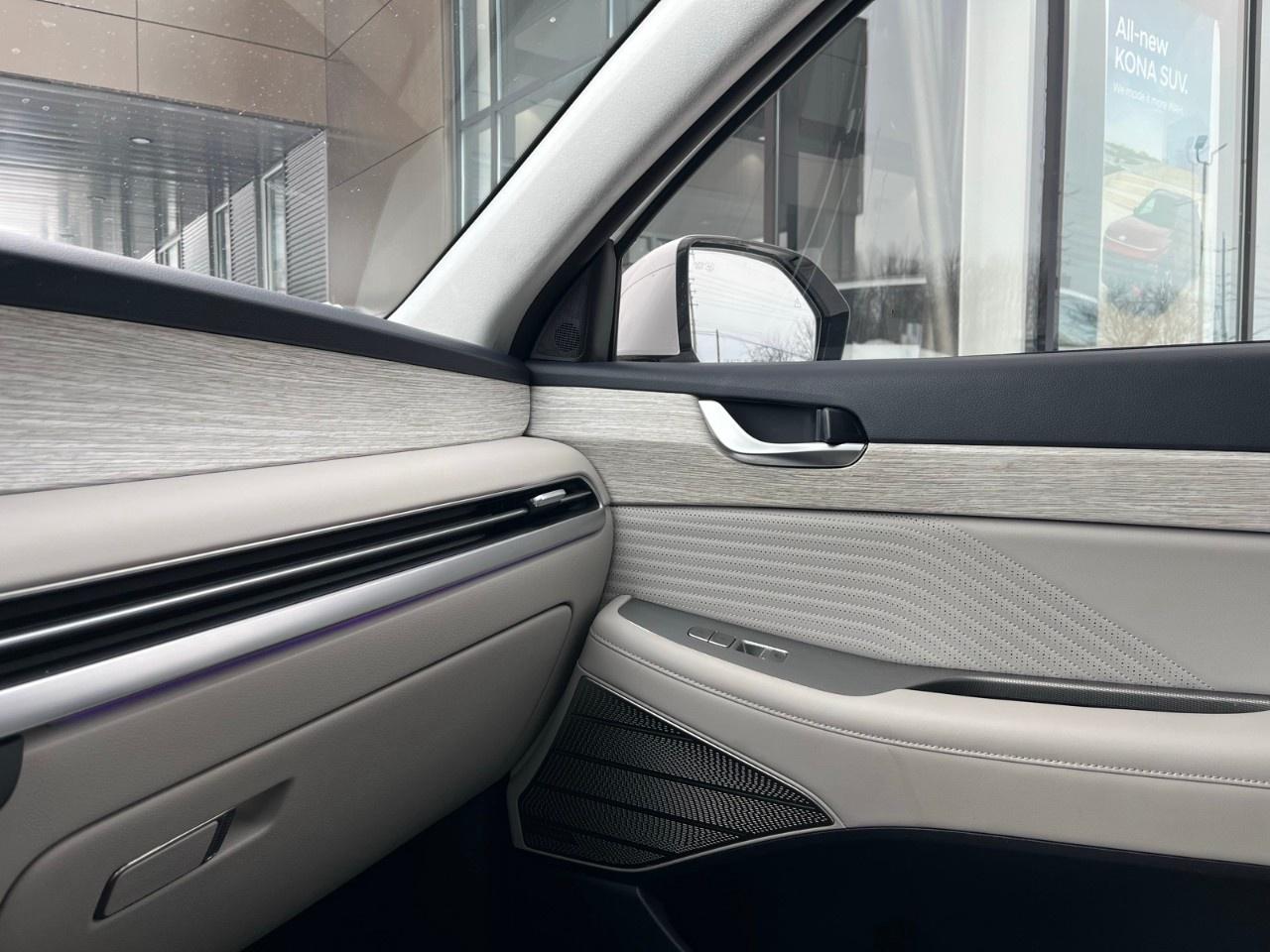 2024 Hyundai PALISADE Ultimate Calligraphy 7-Passenger AWD Photo