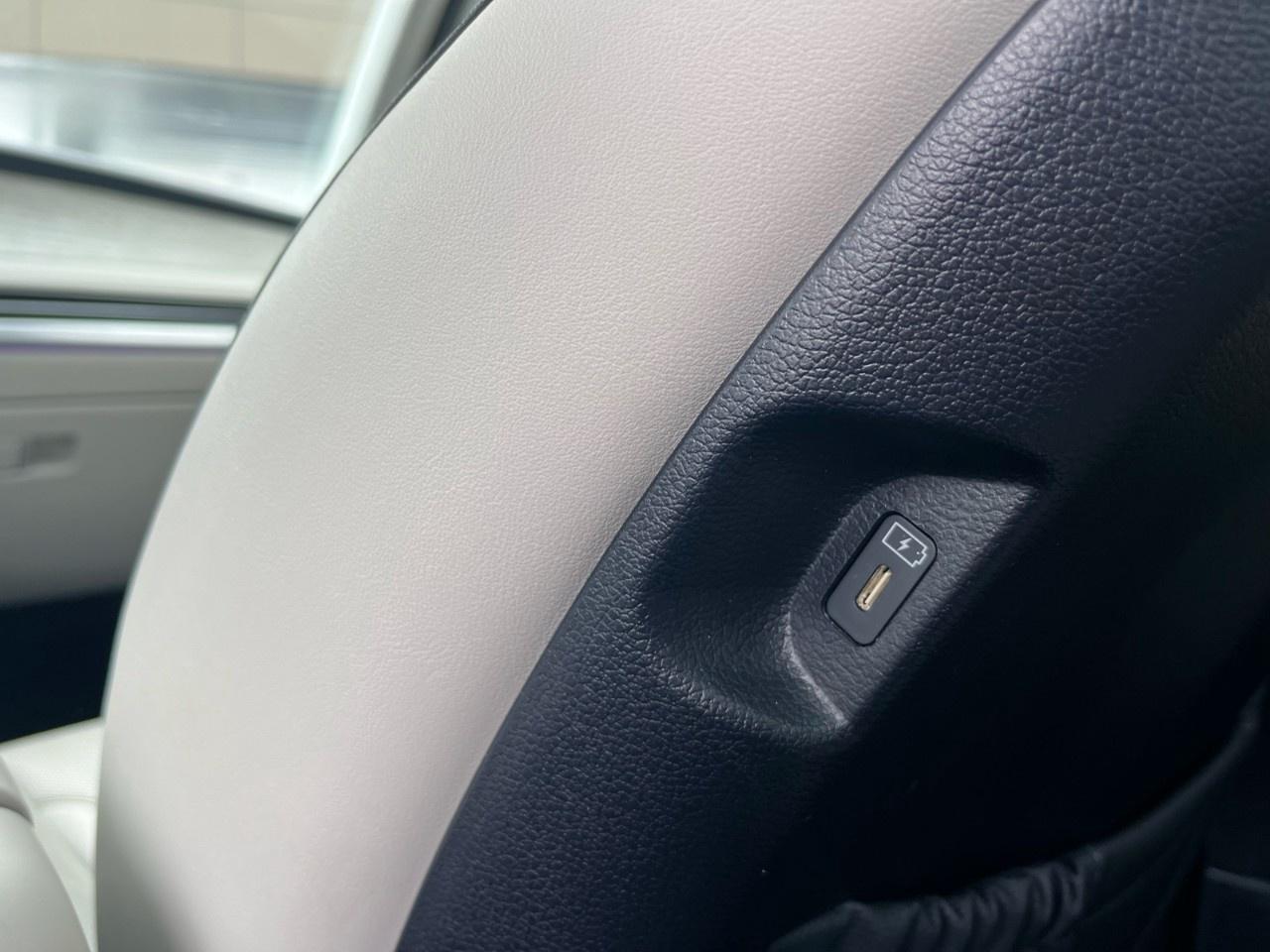 2024 Hyundai PALISADE Ultimate Calligraphy 7-Passenger AWD Photo