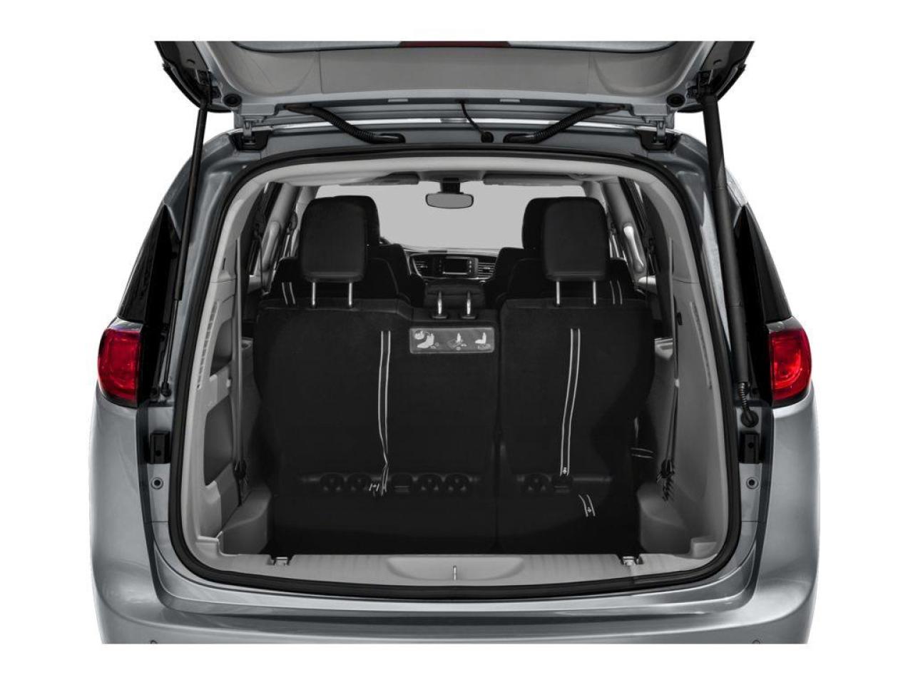 2019 Chrysler Pacifica Touring Plus COLD WEATHER GROUP | NAV | S APPEARANCE PACKAGE Photo