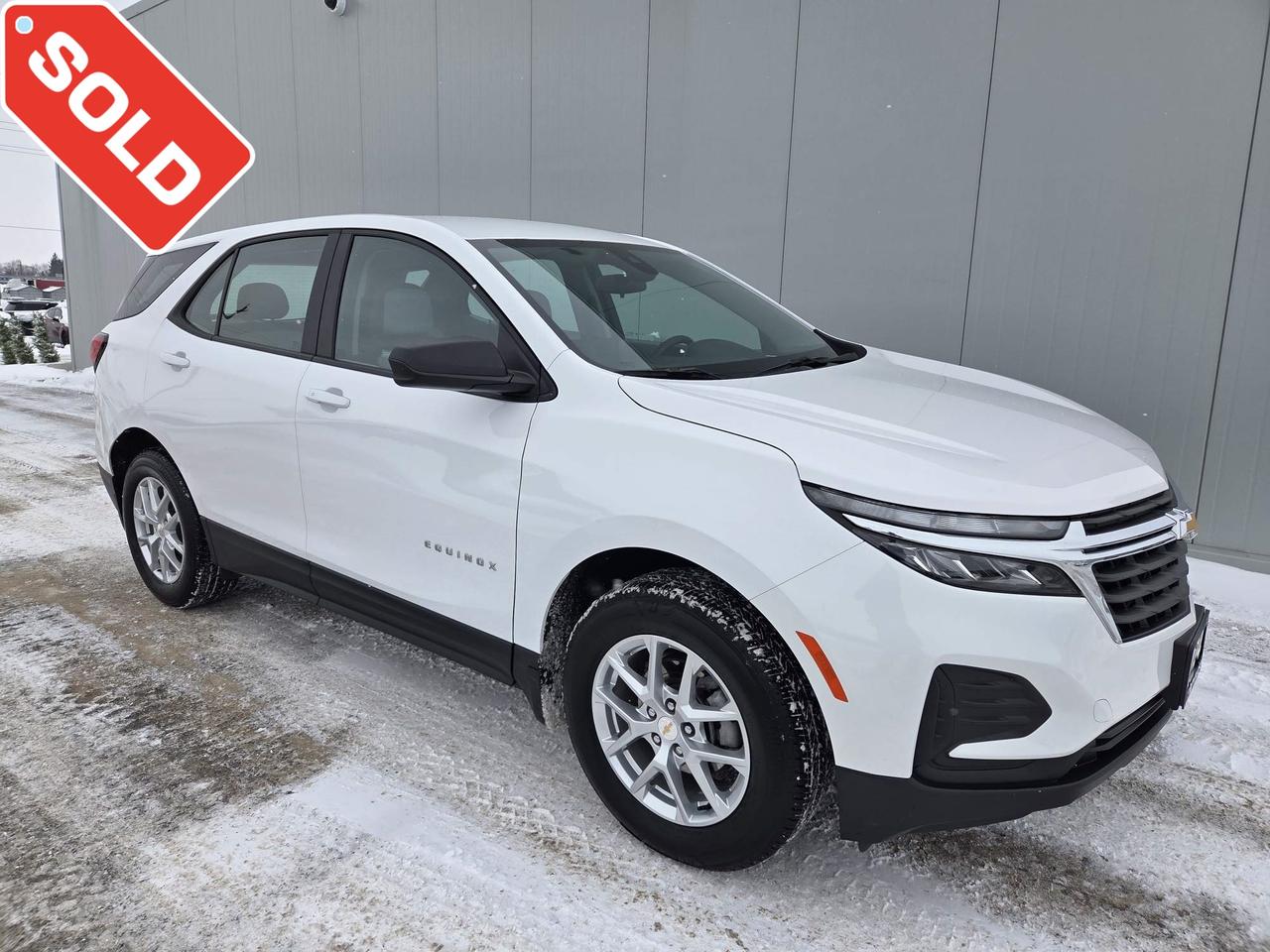 2024 Chevrolet Equinox One Owner | LS | AWD | 17" Wheels Photo0