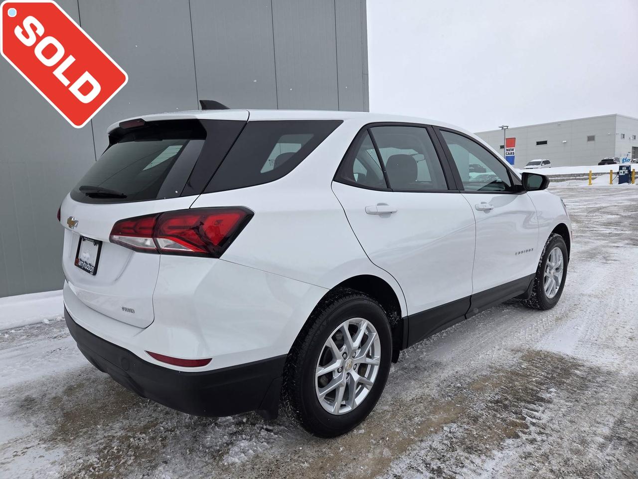2024 Chevrolet Equinox One Owner | LS | AWD | 17" Wheels Photo