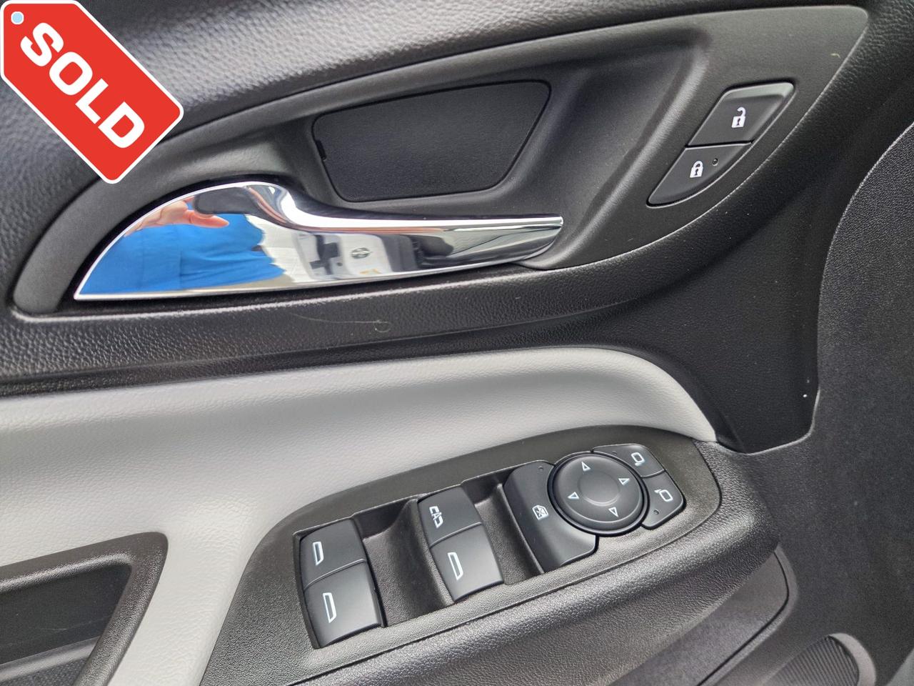 2024 Chevrolet Equinox One Owner | LS | AWD | 17" Wheels Photo