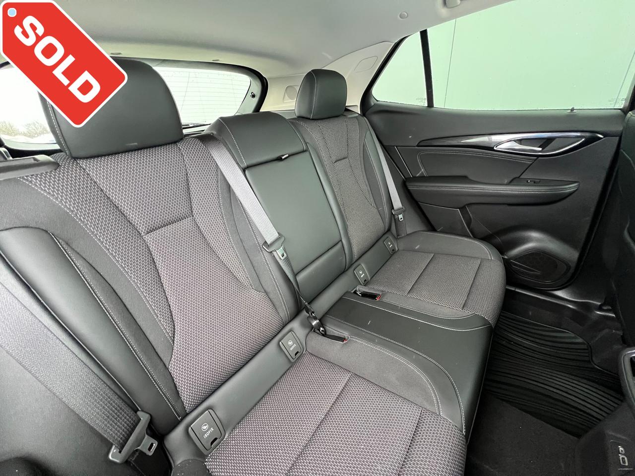 2022 Buick Envision One Owner | Preferred | Convince Package | 18" Wheels Photo