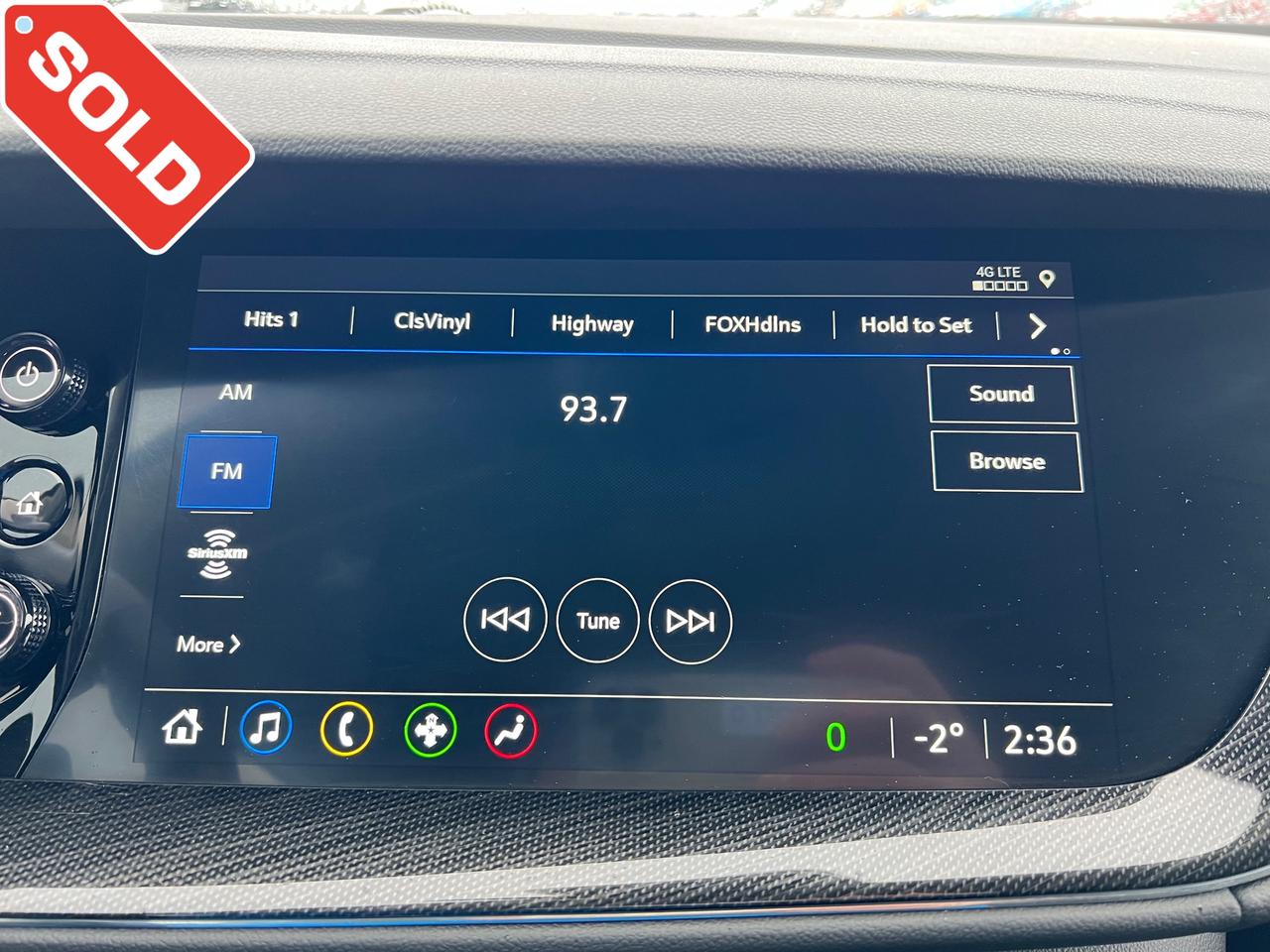 2022 Buick Envision One Owner | Preferred | Convince Package | 18" Wheels Photo