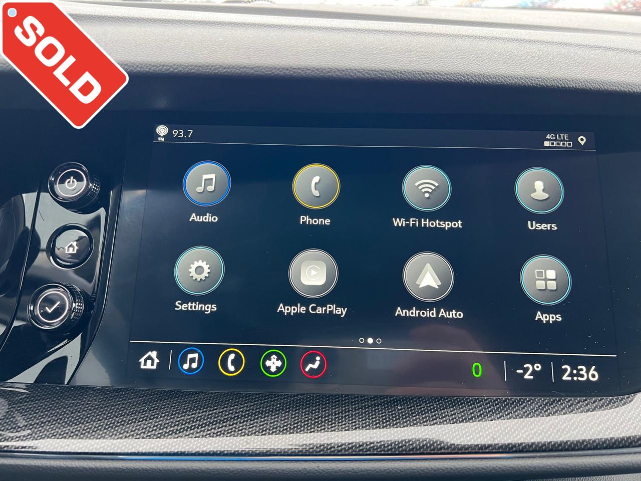 2022 Buick Envision One Owner | Preferred | Convince Package | 18" Wheels Photo