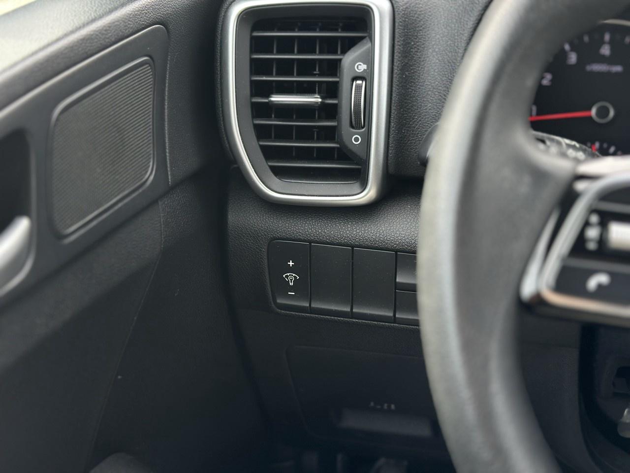 2020 Kia Sportage LX AWD Photo