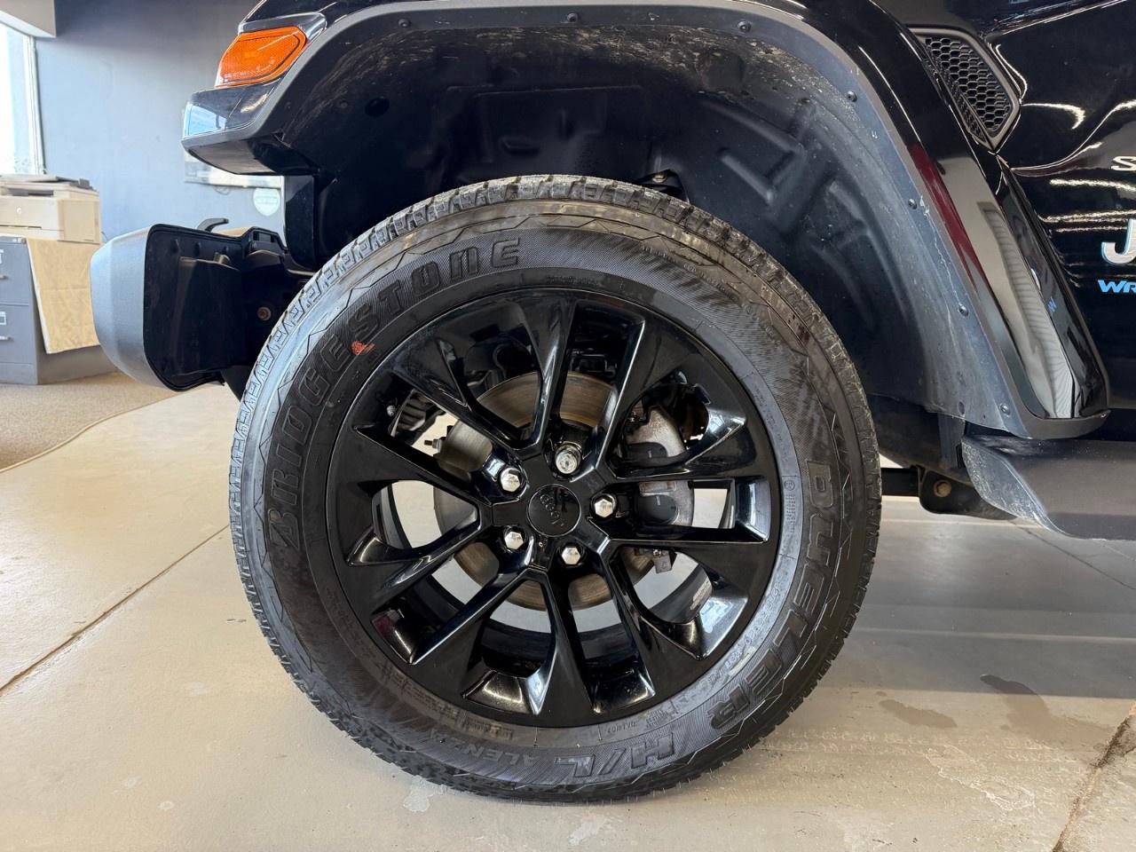 2021 Jeep Wrangler Unlimited Sahara Photo