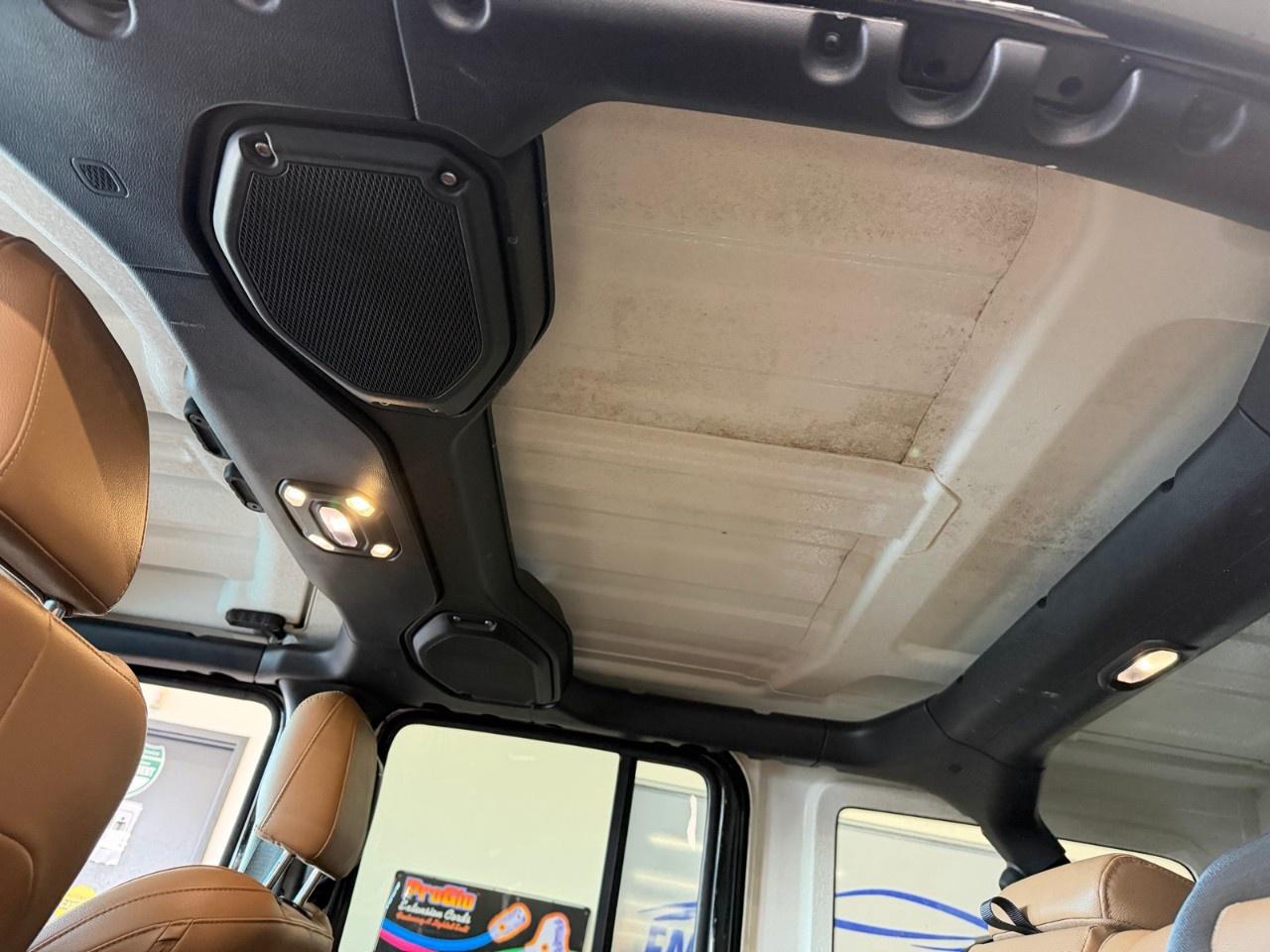 2021 Jeep Wrangler Unlimited Sahara Photo