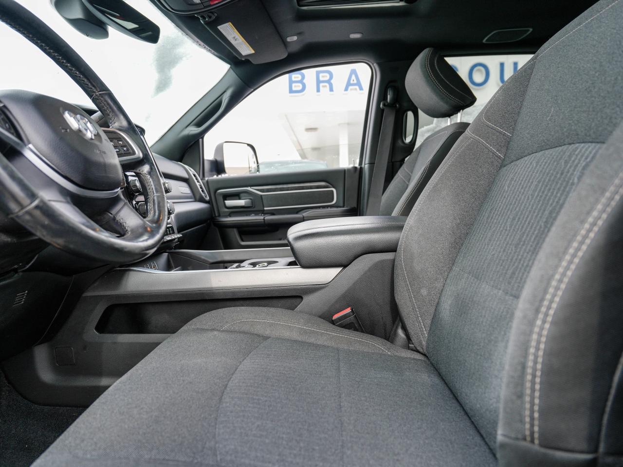 2019 RAM 2500 Big Horn | 4X4 | SUN ROOF | V8 | Photo