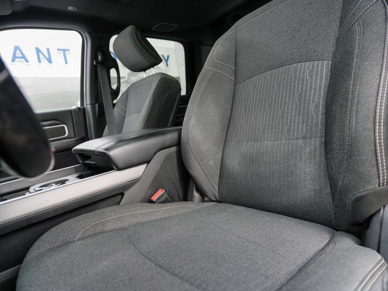 2019 RAM 2500 Big Horn | 4X4 | SUN ROOF | V8 | Photo