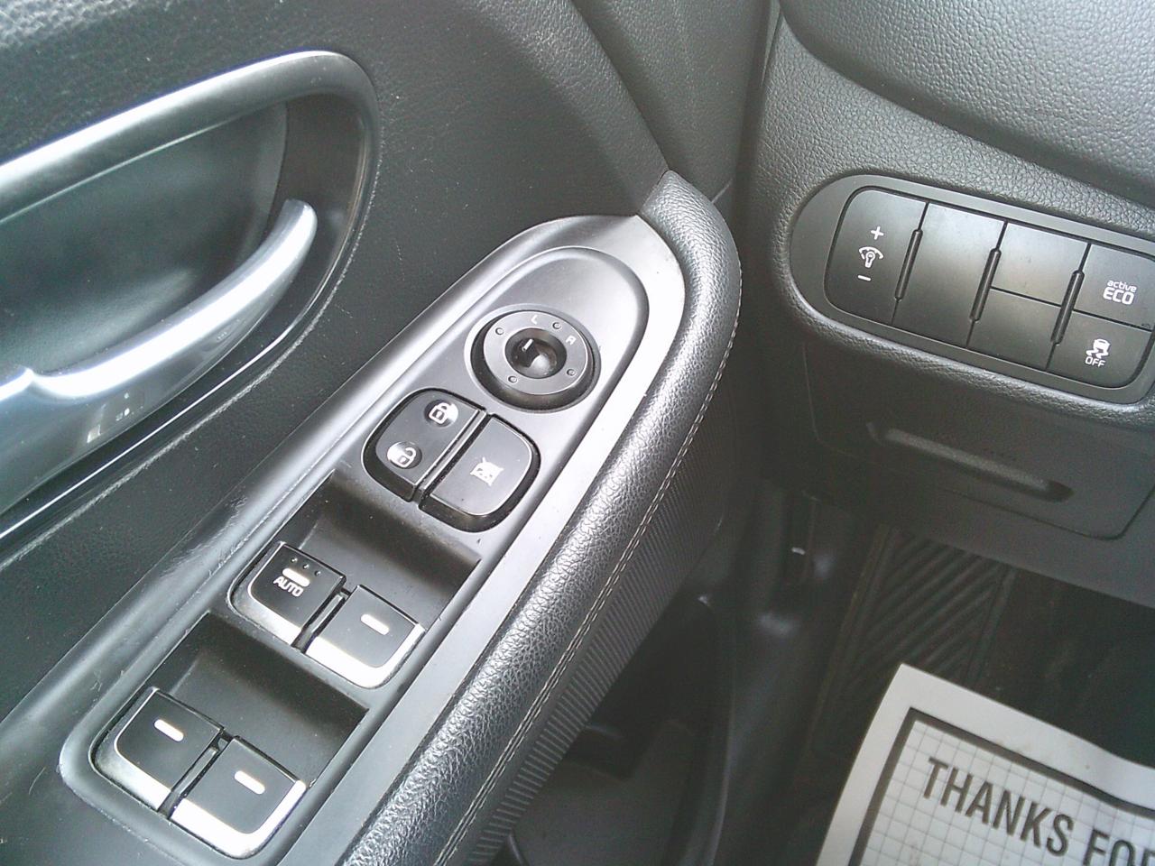 2016 Kia Rondo 4dr Wgn Auto LX Value Photo