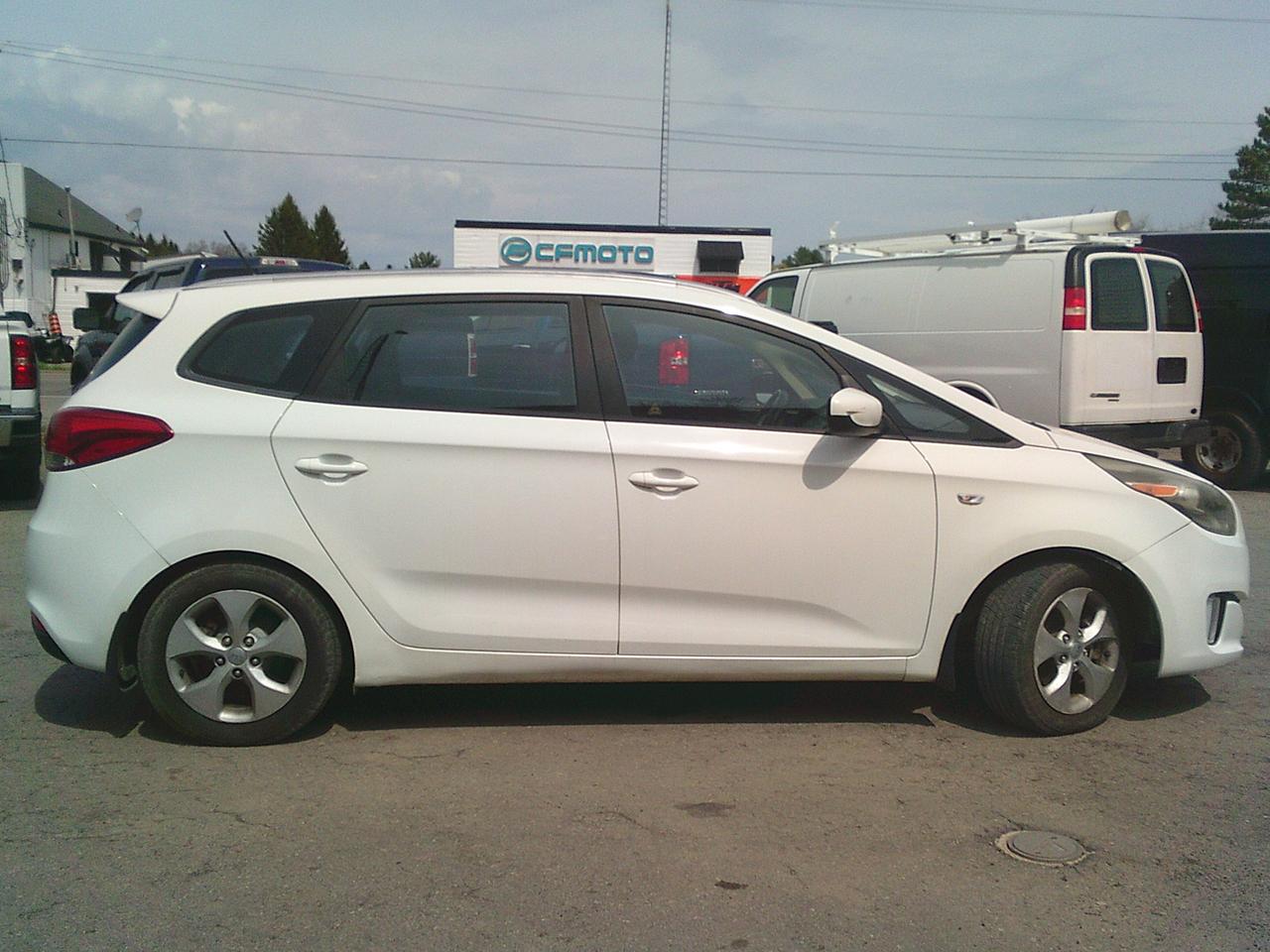2016 Kia Rondo 4dr Wgn Auto LX Value Photo