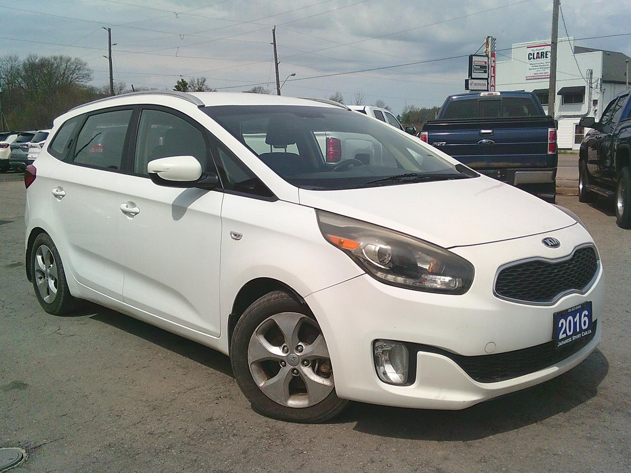 2016 Kia Rondo 4dr Wgn Auto LX Value Photo2
