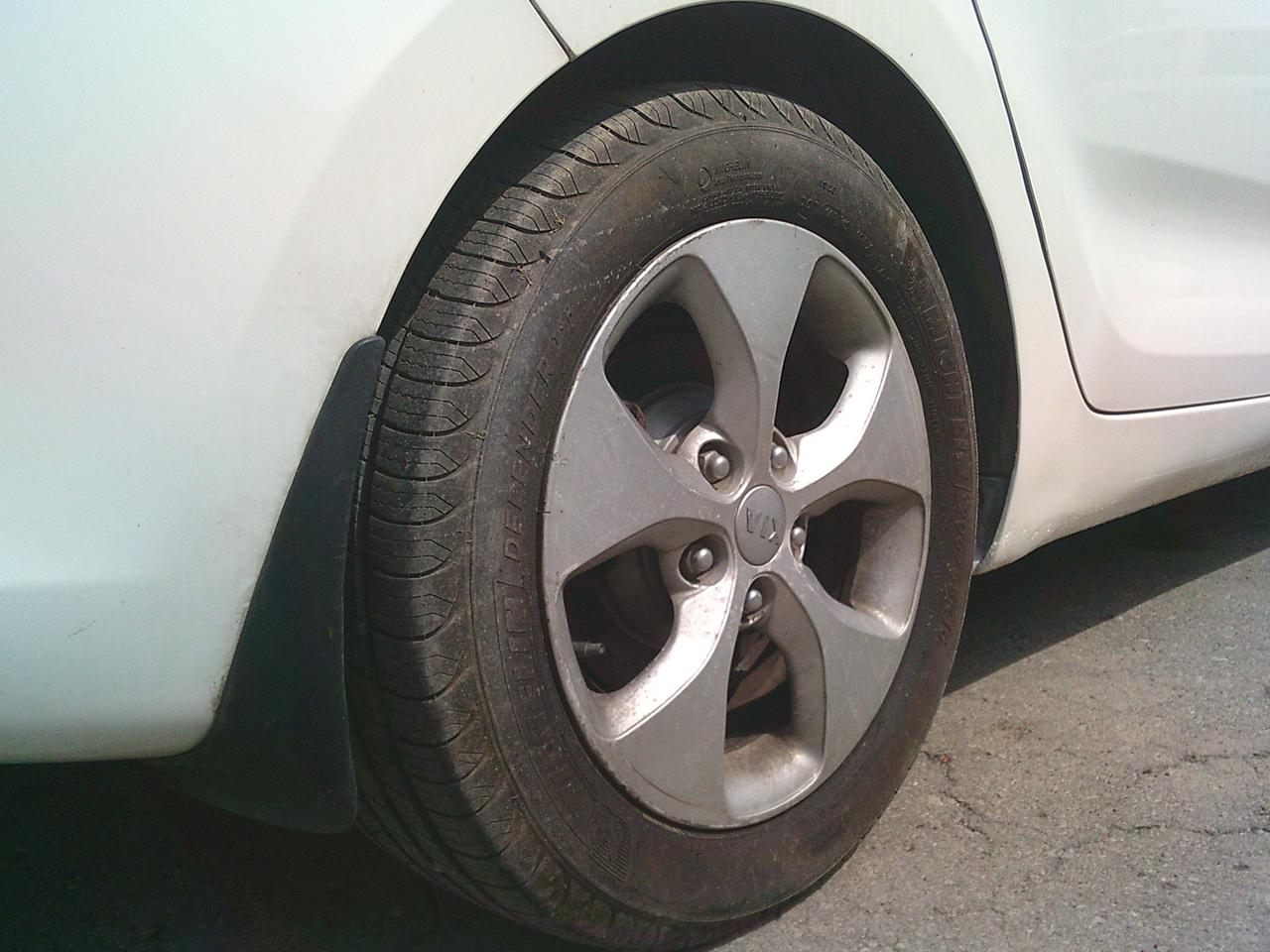 2016 Kia Rondo 4dr Wgn Auto LX Value Photo