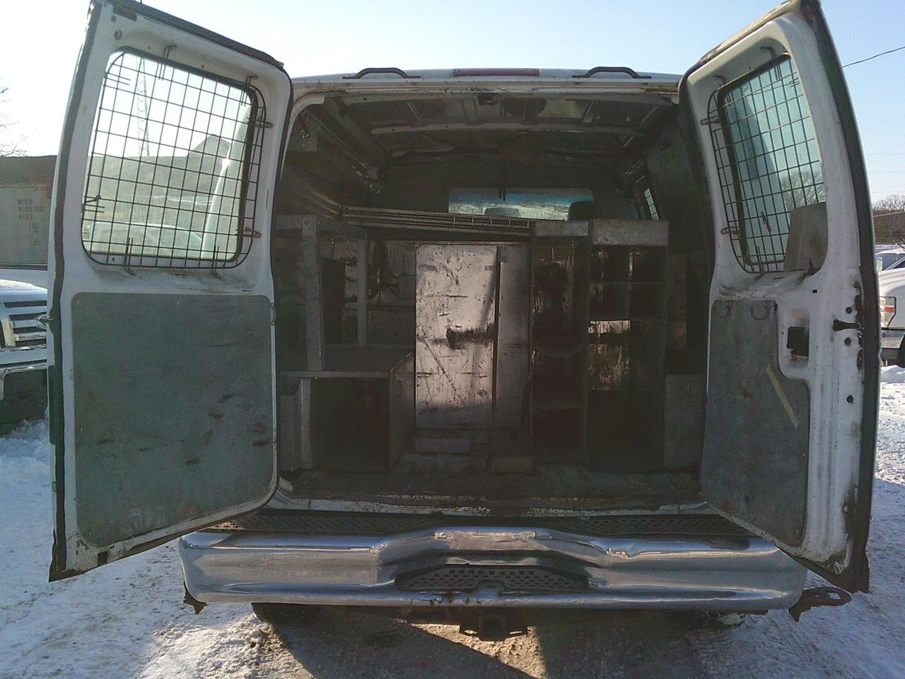 2011 Ford Econoline E-350 Super Duty Commercial Photo