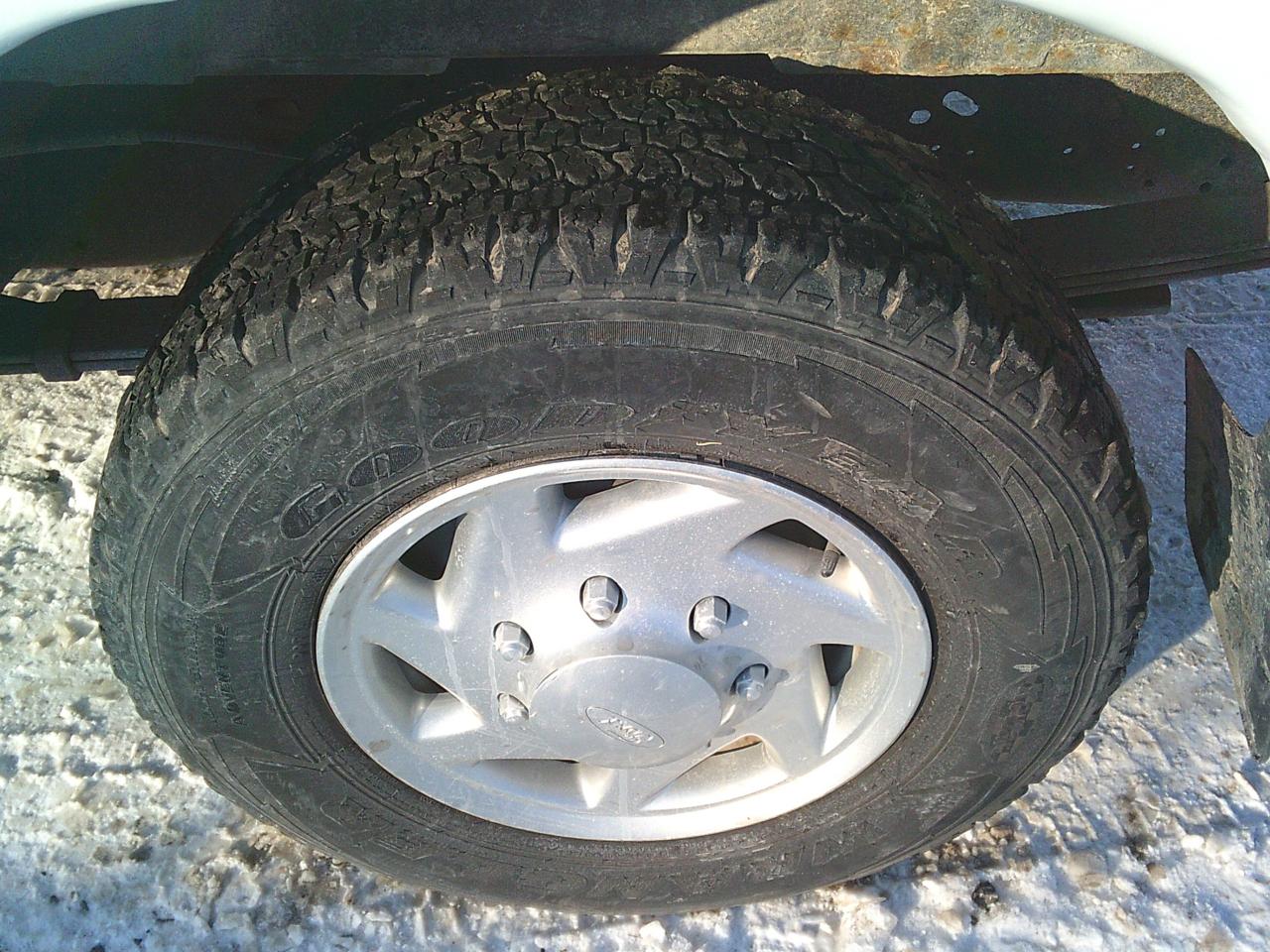 2011 Ford Econoline E-350 Super Duty Commercial Photo