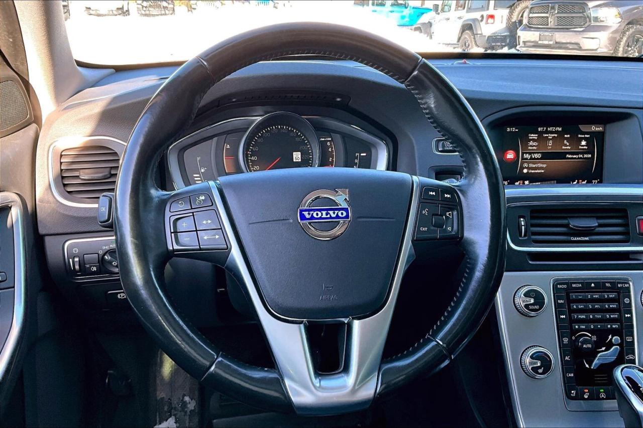 2017 Volvo V60 Cross Country T5 Premier | Heated Leather | Sunroof | AWD Photo4