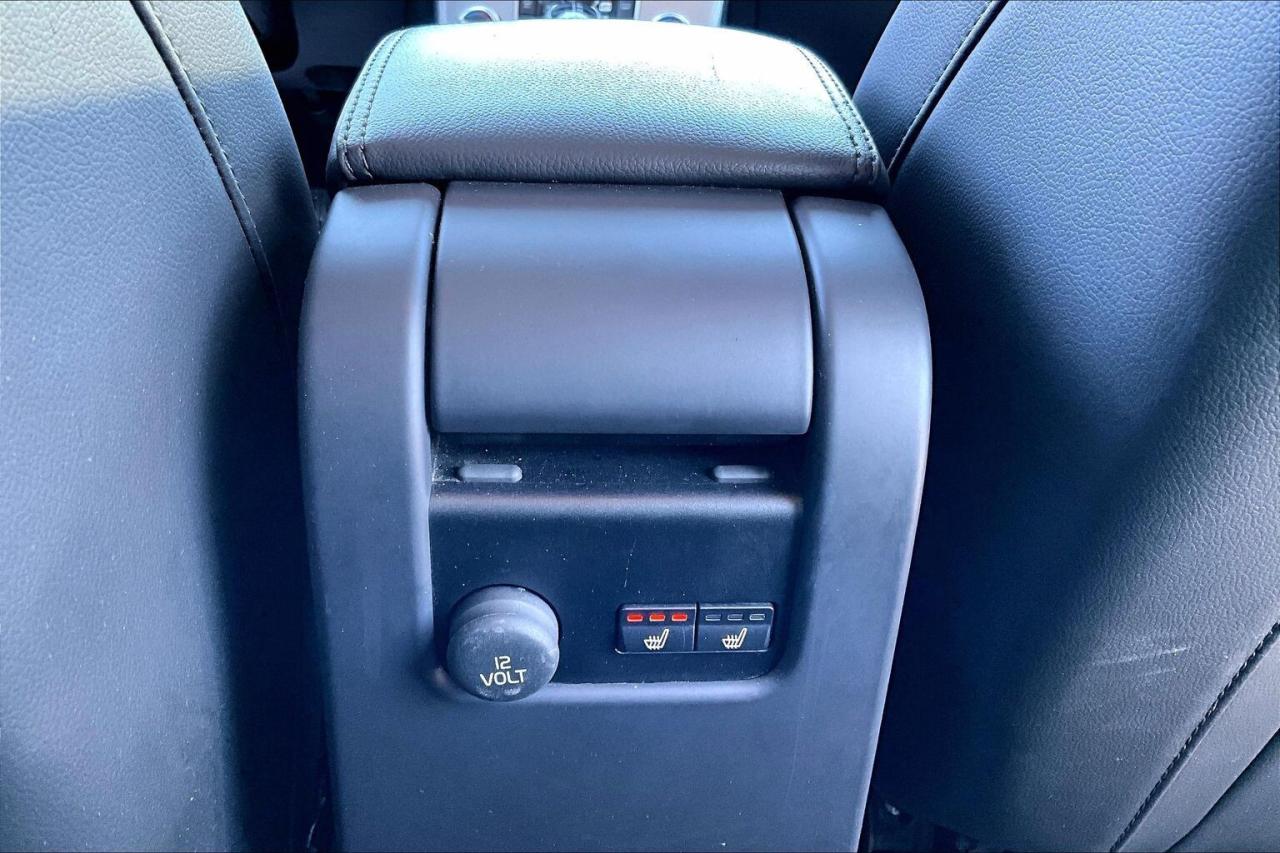 2017 Volvo V60 Cross Country T5 Premier | Heated Leather | Sunroof | AWD Photo