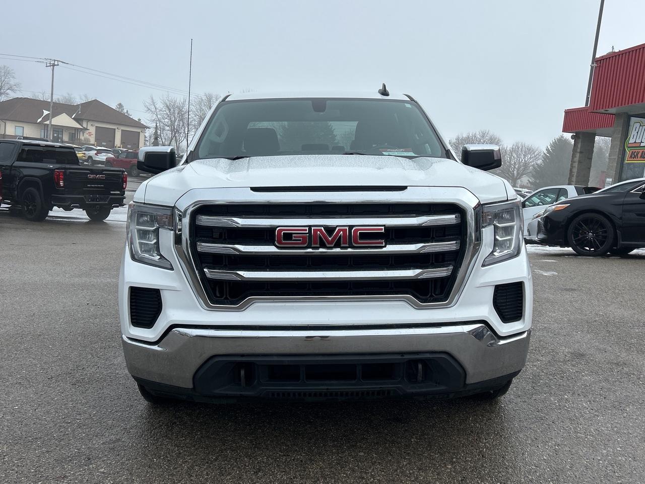 2022 GMC Sierra 1500 Limited SLE, CLEAN CARFAX, REMOTE START, BACK UP CAMERA! - Photo #3