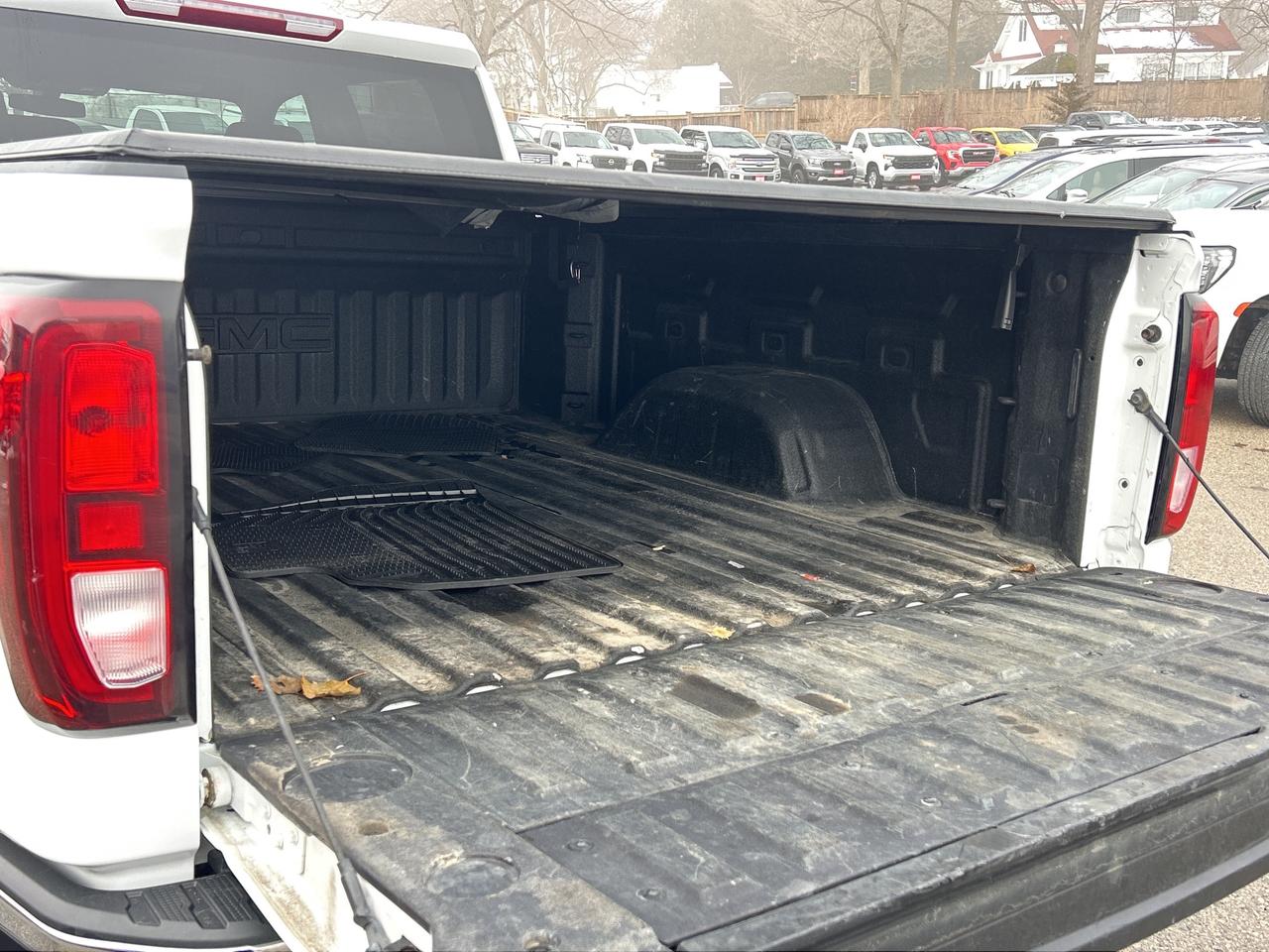 2022 GMC Sierra 1500 Limited SLE, CLEAN CARFAX, REMOTE START, BACK UP CAMERA! - Photo #12