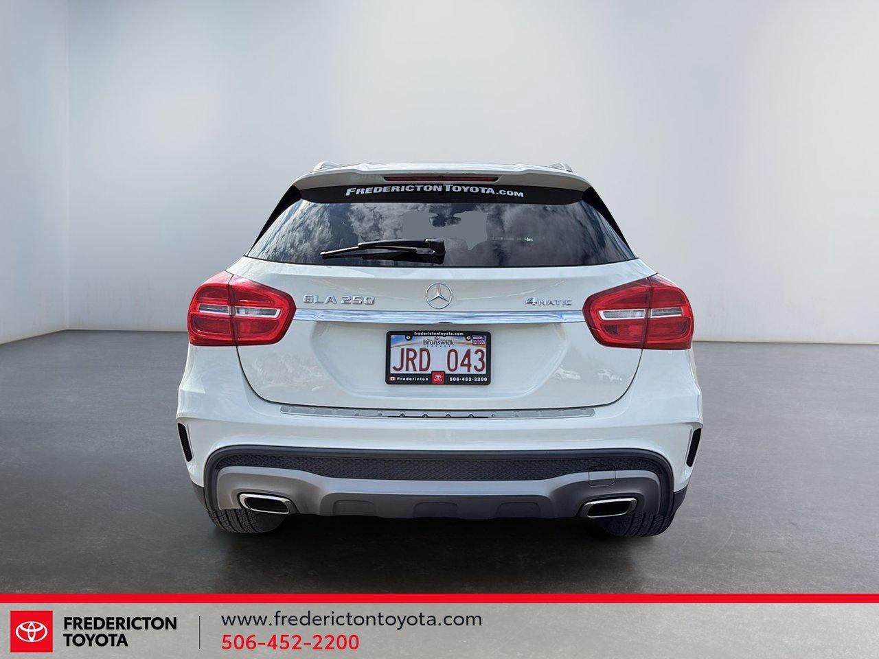 2015 Mercedes-Benz GLA GLA 250 Photo2