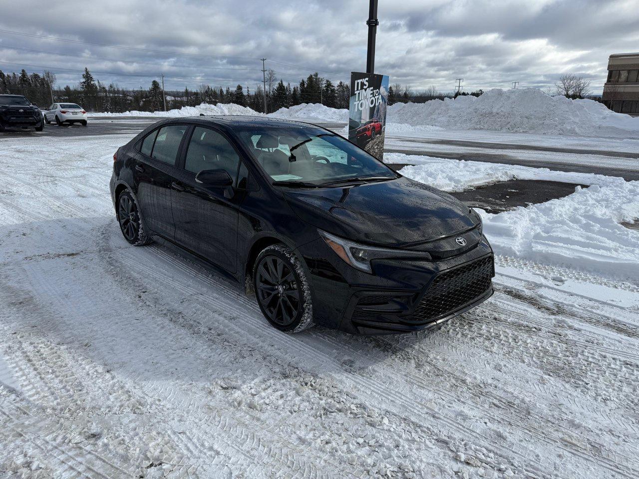 2026 Toyota Corolla XSE Photo2