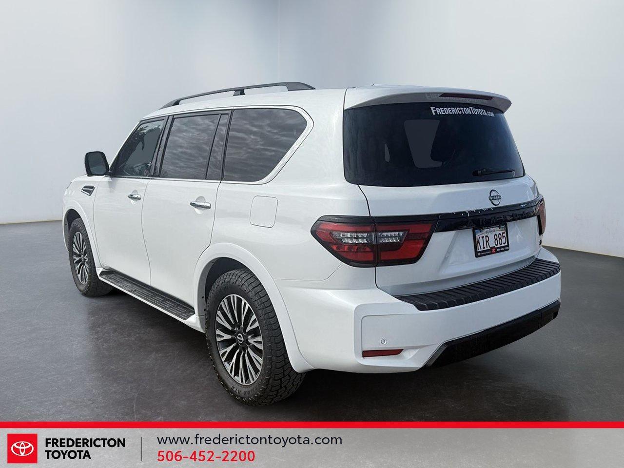 2023 Nissan Armada SL Photo3