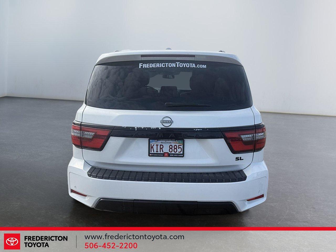 2023 Nissan Armada SL Photo2