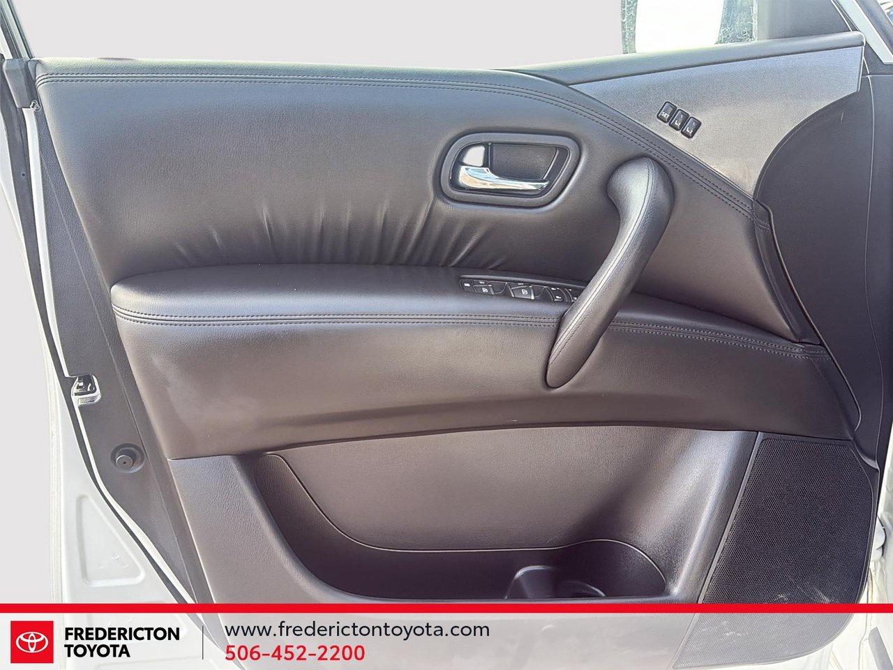 2023 Nissan Armada SL Photo