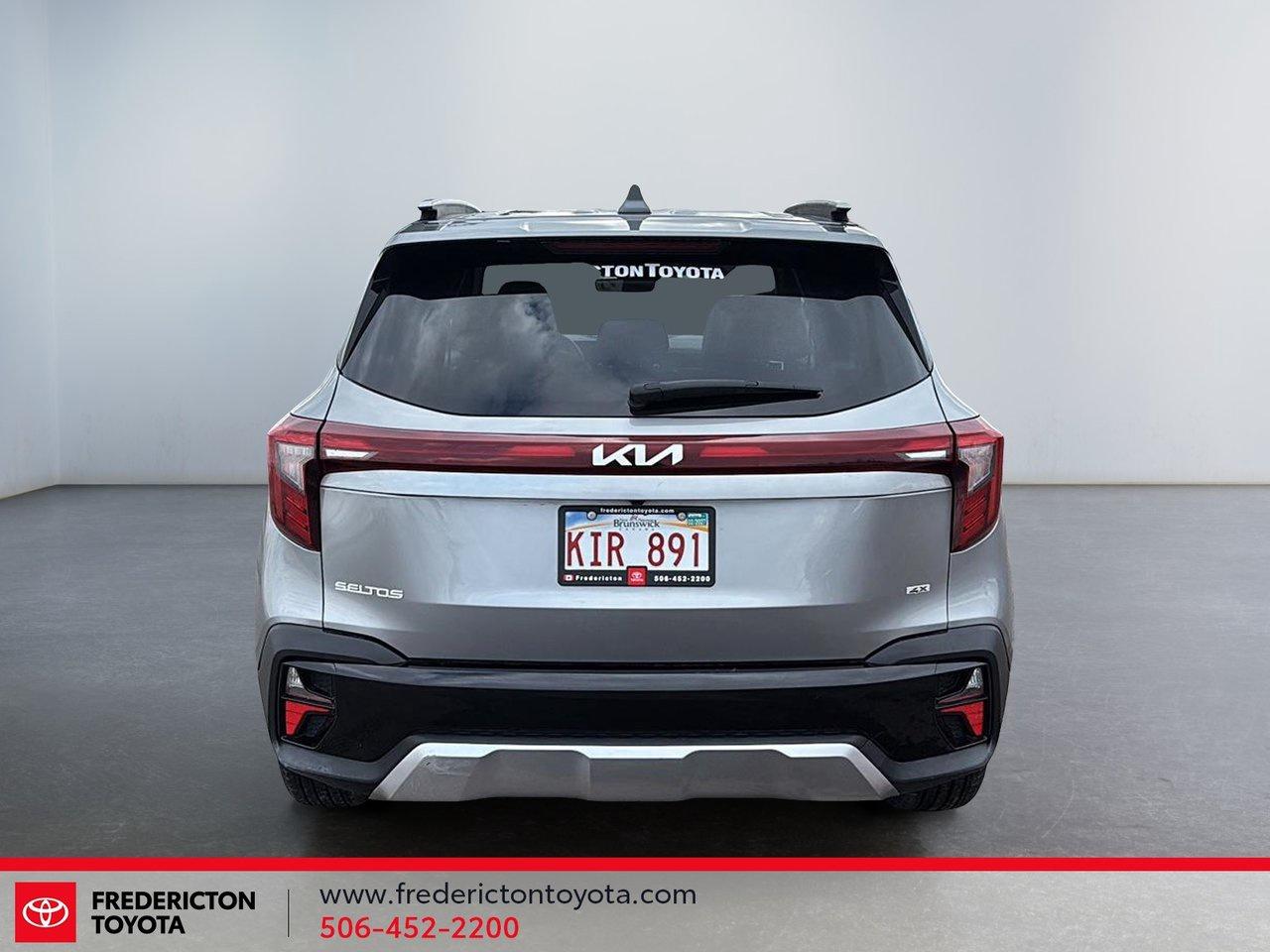 2025 Kia Seltos EX Photo