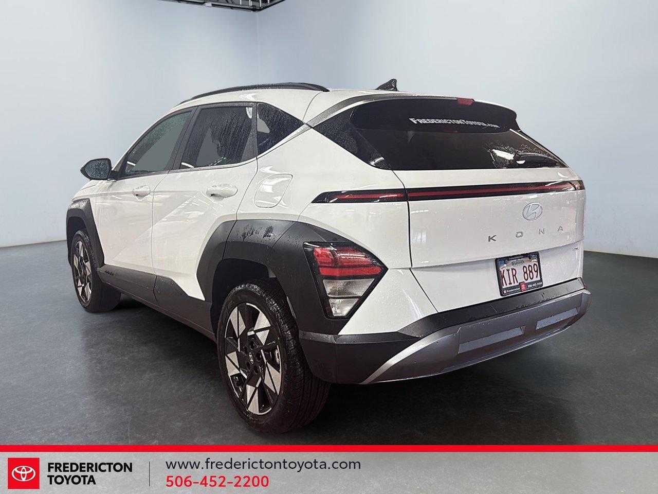 2025 Hyundai KONA Preferred Photo3