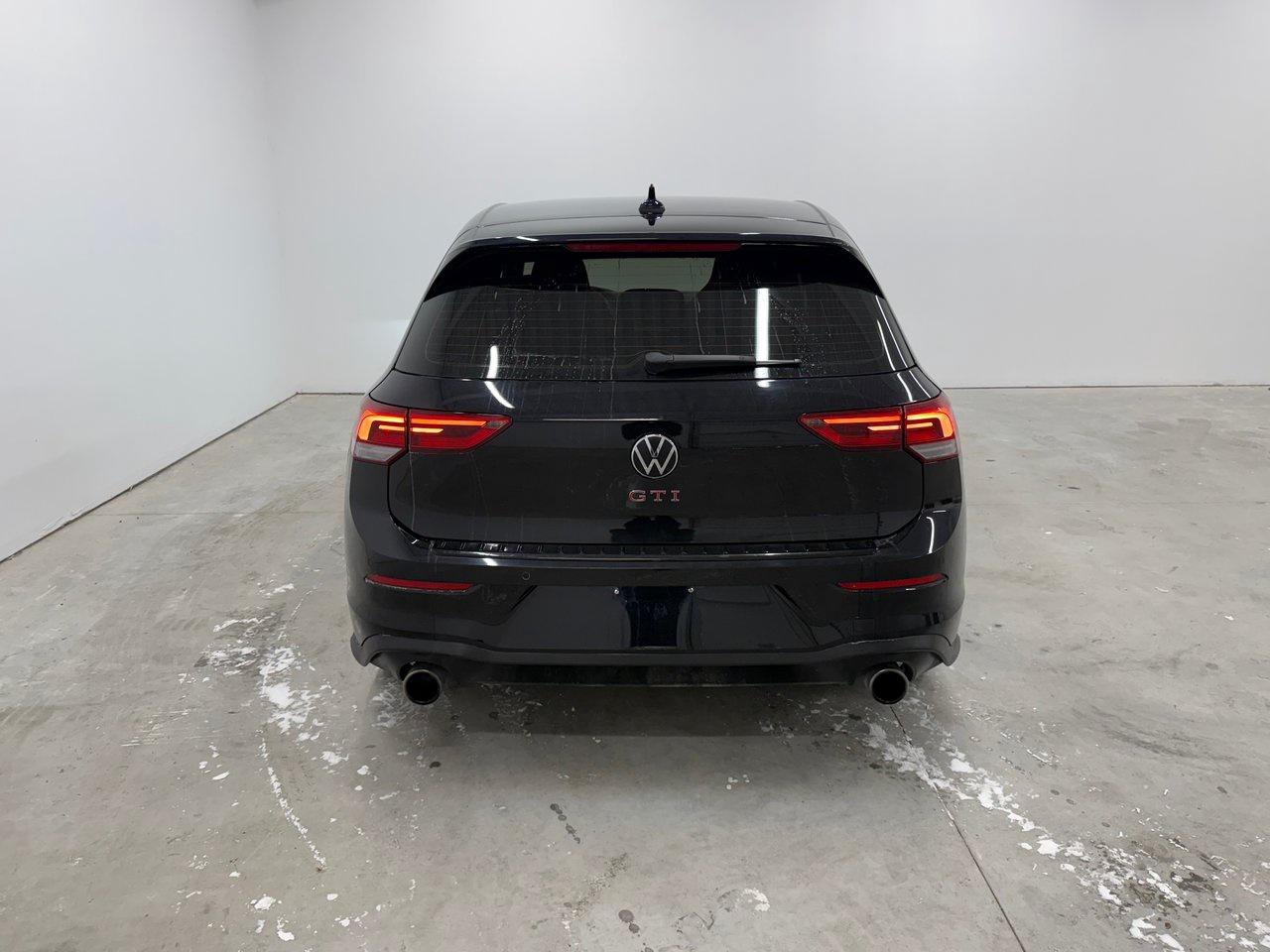 2023 Volkswagen Golf GTI Autobahn Photo4