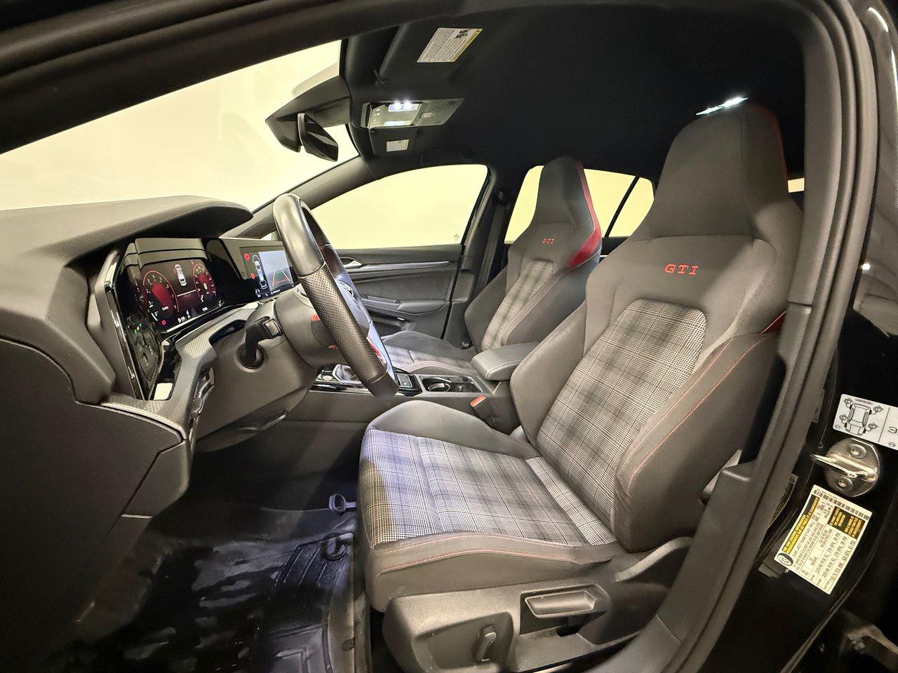 2023 Volkswagen Golf GTI Autobahn Photo