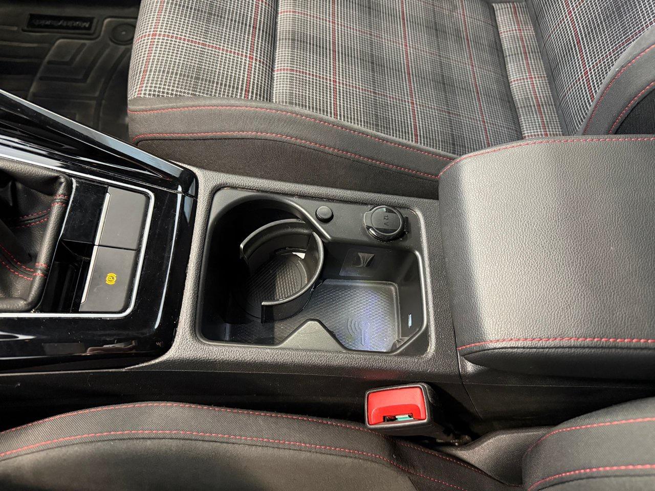 2023 Volkswagen Golf GTI Autobahn Photo