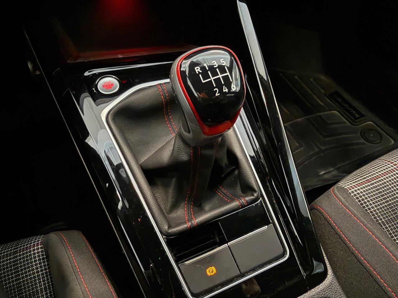 2023 Volkswagen Golf GTI Autobahn Photo