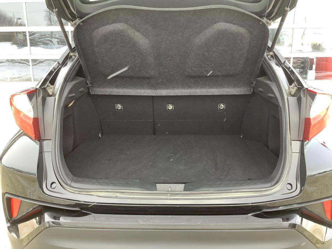 2021 Toyota C-HR  Photo