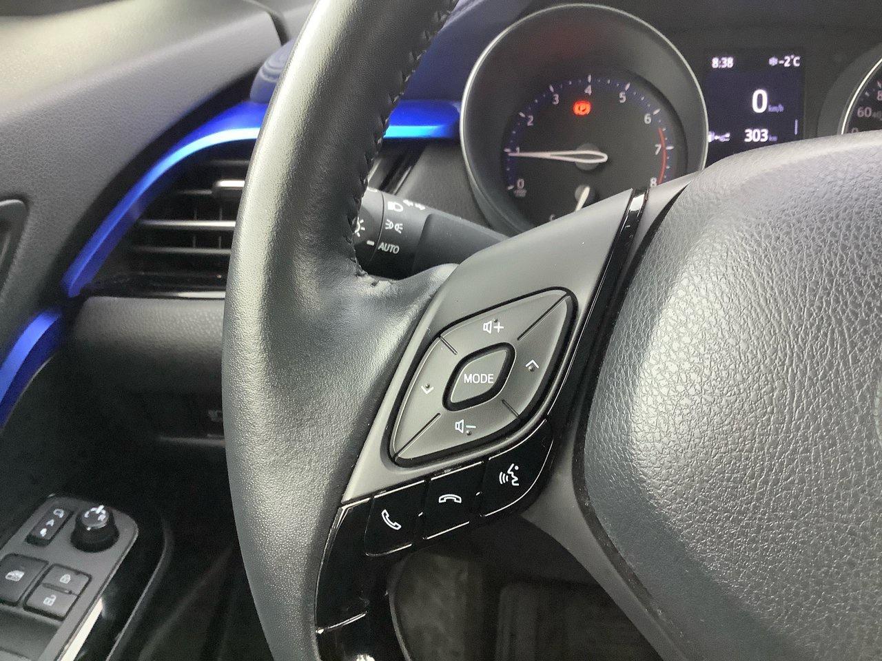 2021 Toyota C-HR  Photo