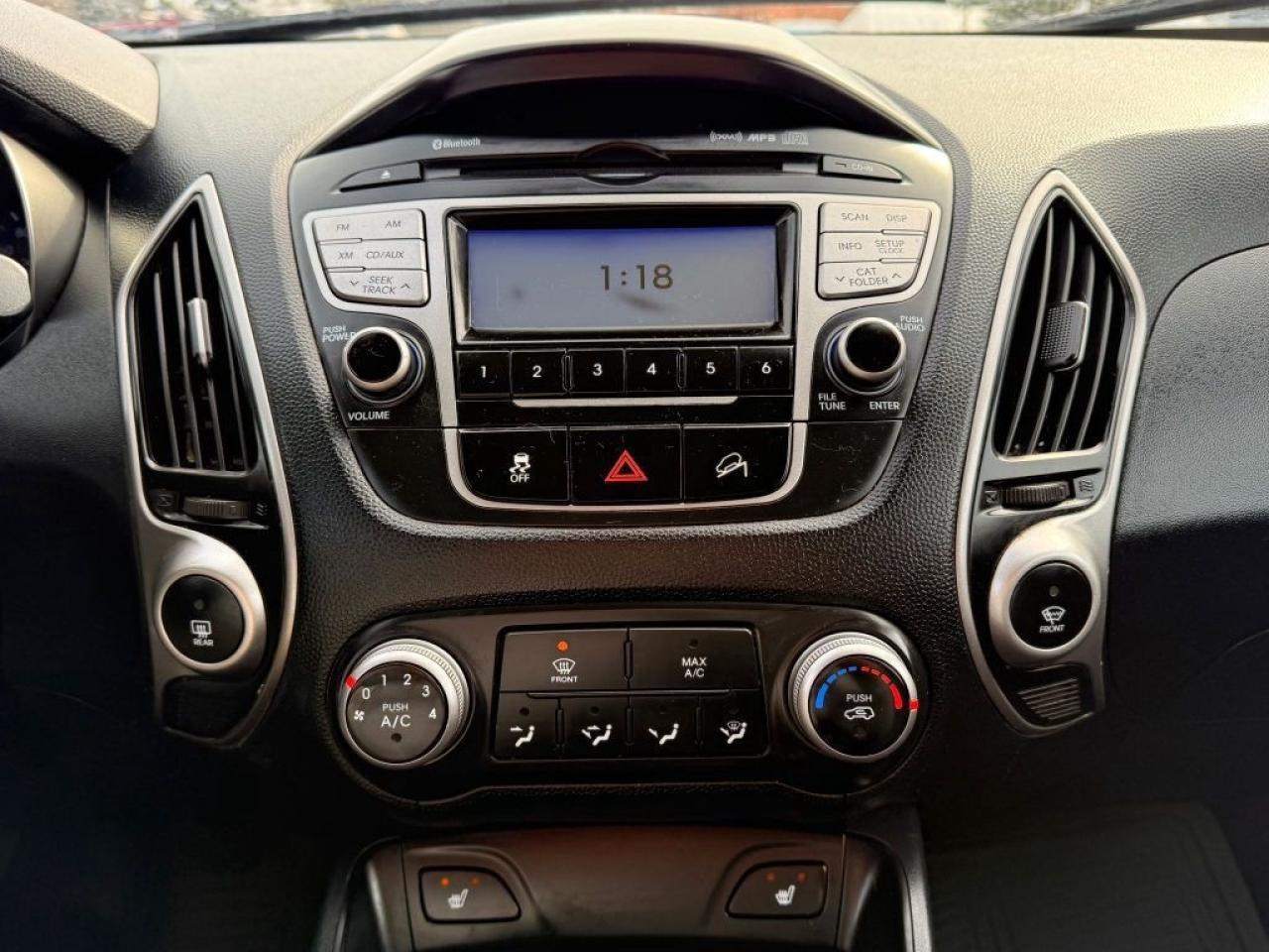 2011 Hyundai Tucson GLS 4dr Front-Wheel Drive Automatic Photo