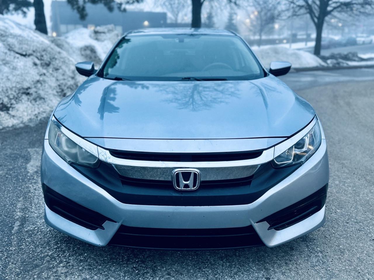 2017 Honda Civic SEDAN LX Photo