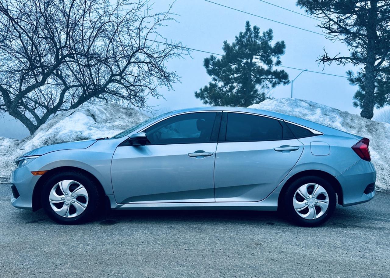 2017 Honda Civic SEDAN LX Photo